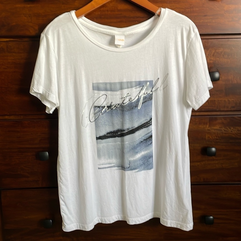 Lole ‘Grateful’ t-shirt—Size Medium